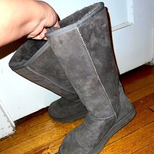 Womens tall gray Uggs